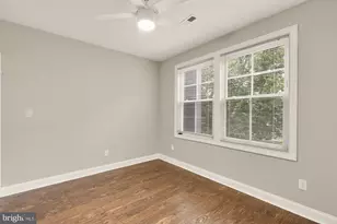 1018 13th St SE, Washington, DC 20003 - Photo 18