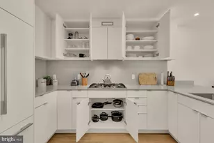 37 L St SE, Washington, DC 20003 - Photo 18