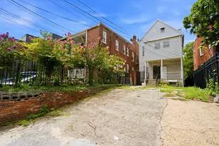 3477 Holmead Pl NW, Washington, DC 20010 - Photo 4