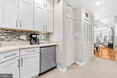 1327 Emerald Street NE, Washington, DC 20002 - Photo 8
