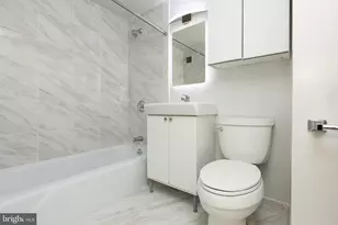 730 24th St NW, Washington, DC 20037 - Photo 14