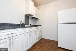 730 24th St NW, Washington, DC 20037 - Photo 6