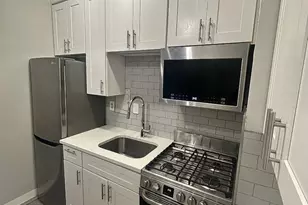 1 Scott Cir NW, Washington, DC 20036 - Photo 2
