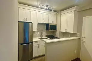 1 Scott Cir NW, Washington, DC 20036 - Photo 4