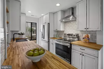 42 Hawthorne Court NE #42, Washington, DC 20017 - Photo 16