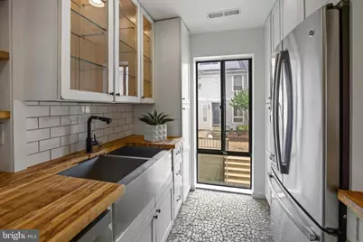 42 Hawthorne Court NE #42, Washington, DC 20017 - Photo 18
