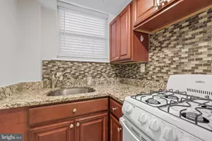 2130 N St NW, Washington, DC 20037 - Photo 8