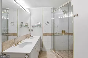 1026 16th St NW, Washington, DC 20036 - Photo 14