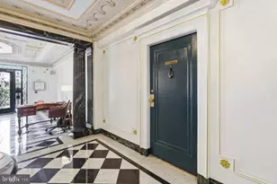 1026 16th St NW, Washington, DC 20036 - Photo 8