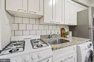 626 Independence Ave SE, Washington, DC 20003 - Photo 10
