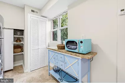 626 Independence Avenue SE #304, Washington, DC 20003 - Photo 10