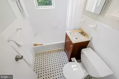 626 Independence Avenue SE #304, Washington, DC 20003 - Photo 24