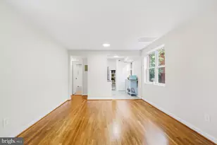 626 Independence Ave SE, Washington, DC 20003 - Photo 4