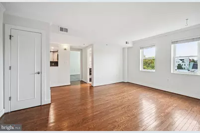 1727 R Street NW #502, Washington, DC 20009 - Photo 2