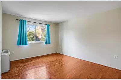 4555 Macarthur Boulevard NW #103, Washington, DC 20007 - Photo 16
