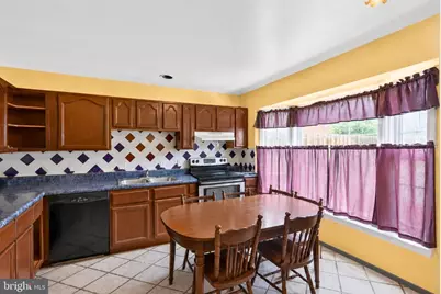 1915 Valley Terrace SE, Washington, DC 20032 - Photo 4
