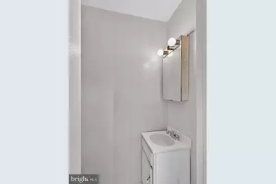 1915 Valley Terrace SE, Washington, DC 20032 - Photo 28