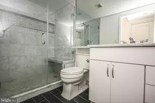 1225 13th St NW, Washington, DC 20005 - Photo 18