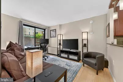 1718 P Street NW #T9, Washington, DC 20036 - Photo 8