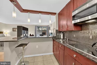 1718 P Street NW #T9, Washington, DC 20036 - Photo 6