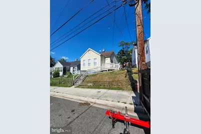 913 47th Place NE, Washington, DC 20019 - Photo 2