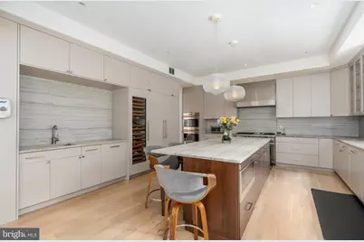 2905 University Terrace NW, Washington, DC 20016 - Photo 12