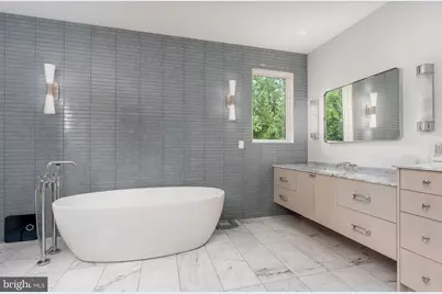 2905 University Terrace NW, Washington, DC 20016 - Photo 24