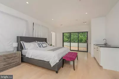 2905 University Terrace NW, Washington, DC 20016 - Photo 32