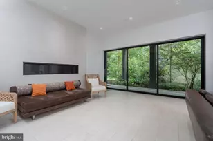 2905 University Terrace NW, Washington, DC 20016 - Photo 38