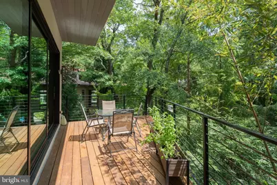 2905 University Terrace NW, Washington, DC 20016 - Photo 8