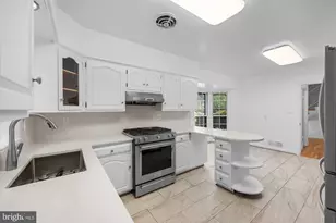 2816 Ellicott St NW, Washington, DC 20008 - Photo 12