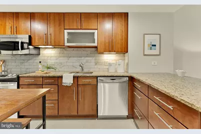 1025 1st SE #104, Washington, DC 20003 - Photo 8