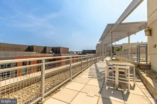 1025 1st SE, Washington, DC 20003 - Photo 38