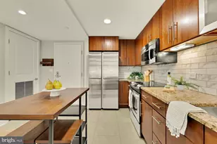 1025 1st SE, Washington, DC 20003 - Photo 10