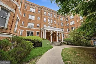 1820 Clydesdale Pl NW, Washington, DC 20009 - Photo 14