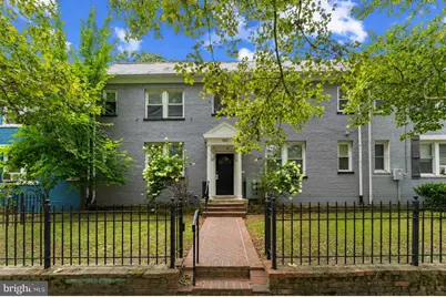 1617 F Street NE, Washington, DC 20002 - Photo 2