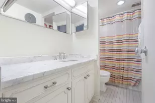 560 N St SW, Washington, DC 20024 - Photo 28