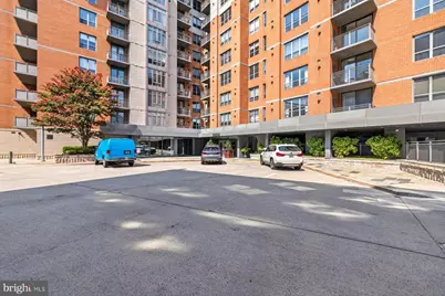3883 Connecticut Avenue NW #206, Washington, DC 20008 - Photo 2