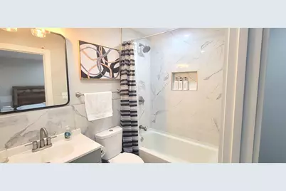 51 Q Street NW, Washington, DC 20001 - Photo 32