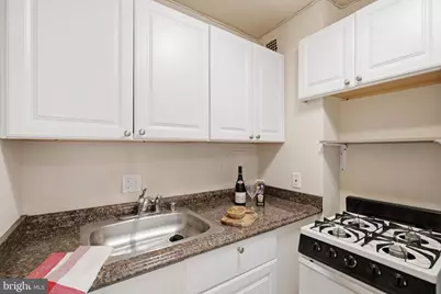 2800 Wisconsin Ave NW #405, Washington, DC 20007 - Photo 16