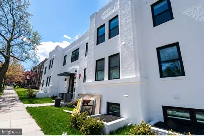 5408 First Place NW #304, Washington, DC 20011 - Photo 2