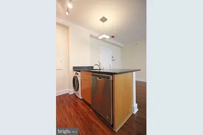 1121 24th Street NW #302, Washington, DC 20037 - Photo 8