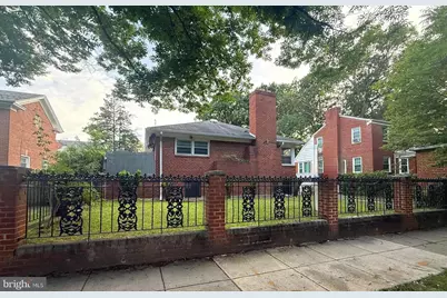 8020 Eastern Avenue NW, Washington, DC 20012 - Photo 2
