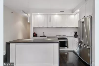 1011 M Street NW #208, Washington, DC 20001 - Photo 8