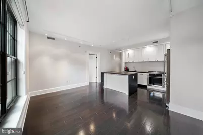 1011 M Street NW #208, Washington, DC 20001 - Photo 6
