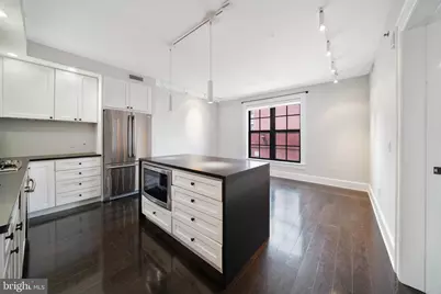 1011 M Street NW #208, Washington, DC 20001 - Photo 4