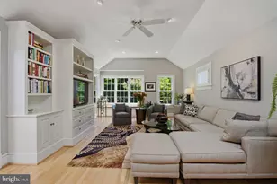 5405 39th St NW, Washington, DC 20015 - Photo 20