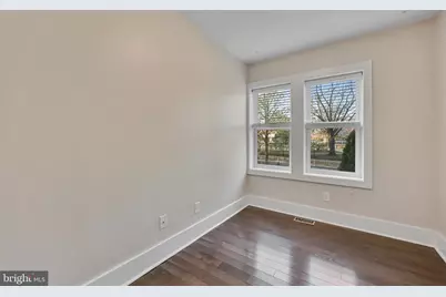1100 Holbrook Terrace NE #2, Washington, DC 20002 - Photo 6