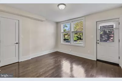 1100 Holbrook Terrace NE #2, Washington, DC 20002 - Photo 4