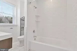1339 Corcoran St NW, Washington, DC 20009 - Photo 32